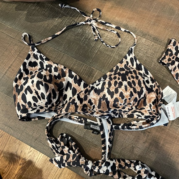 MISSGUIDED Leopard Bikini Set - Picture 2 of 7